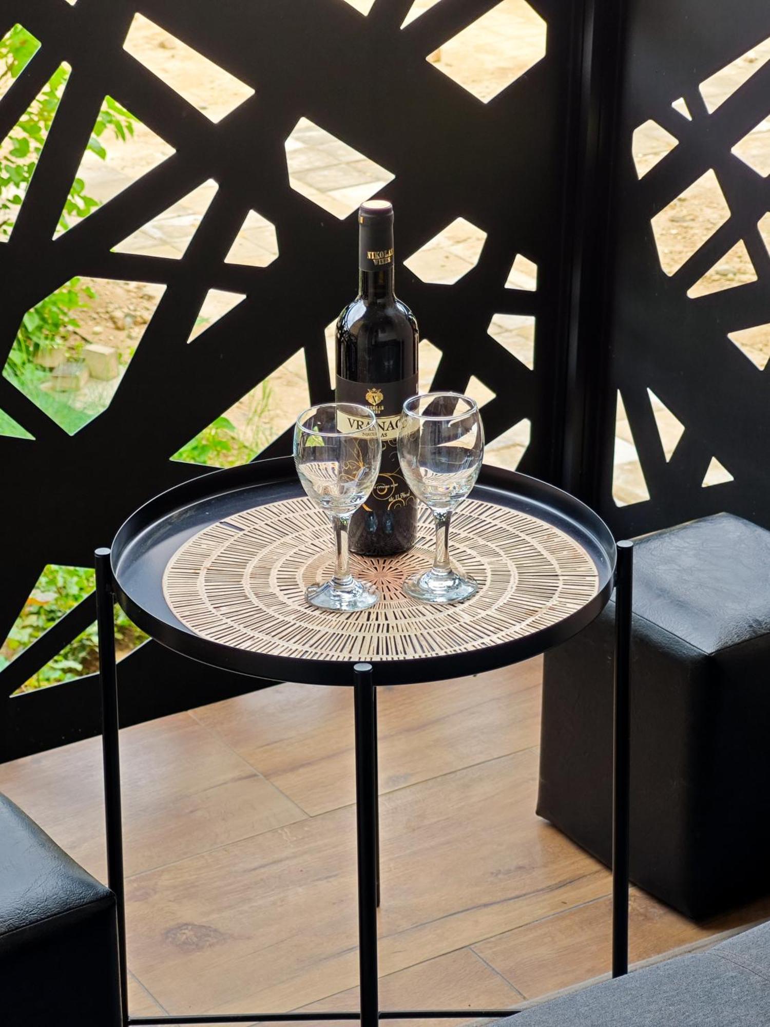 Apartman Julija Donji Milanovac Luaran gambar