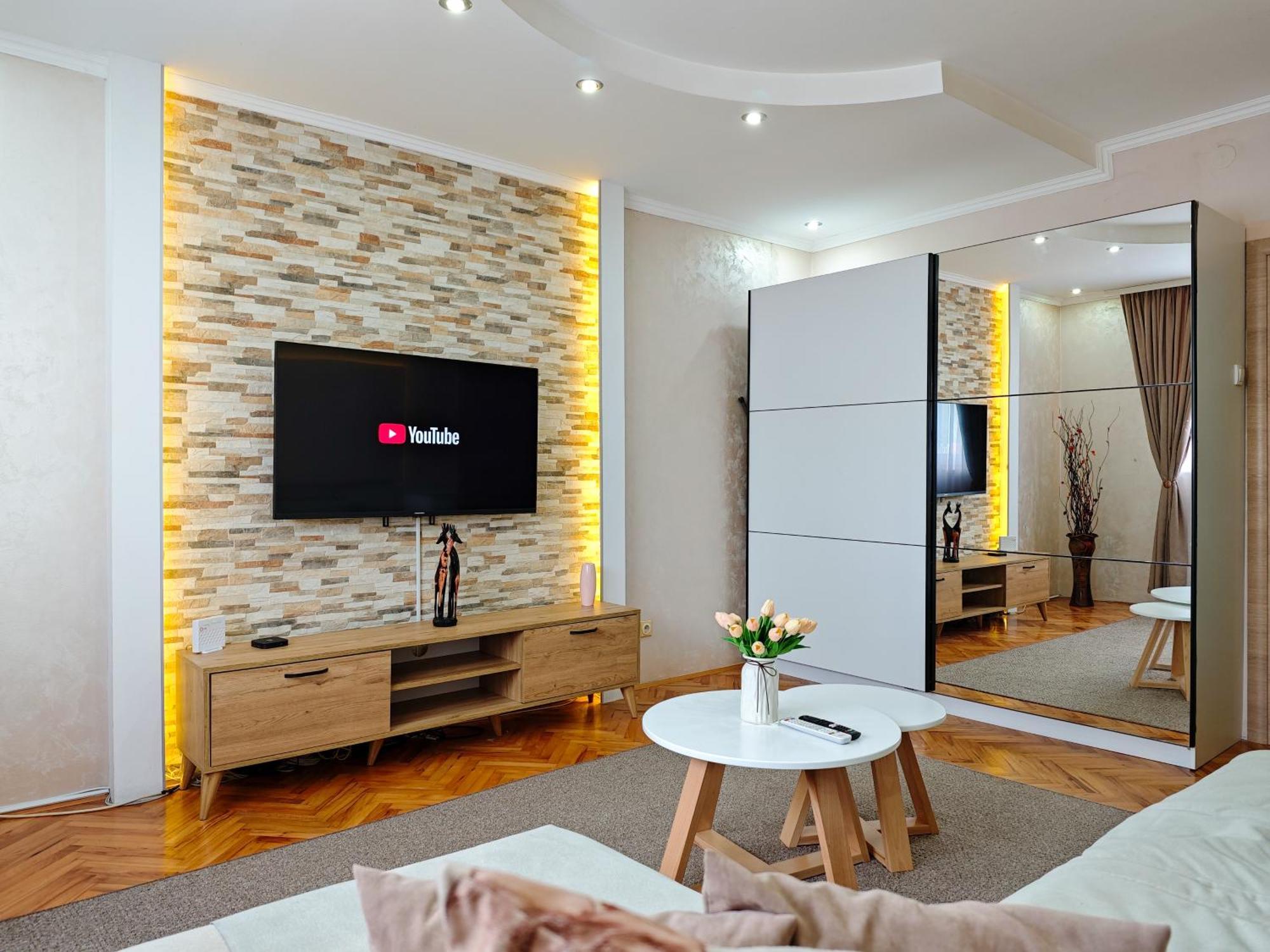 Apartman Julija Donji Milanovac Luaran gambar