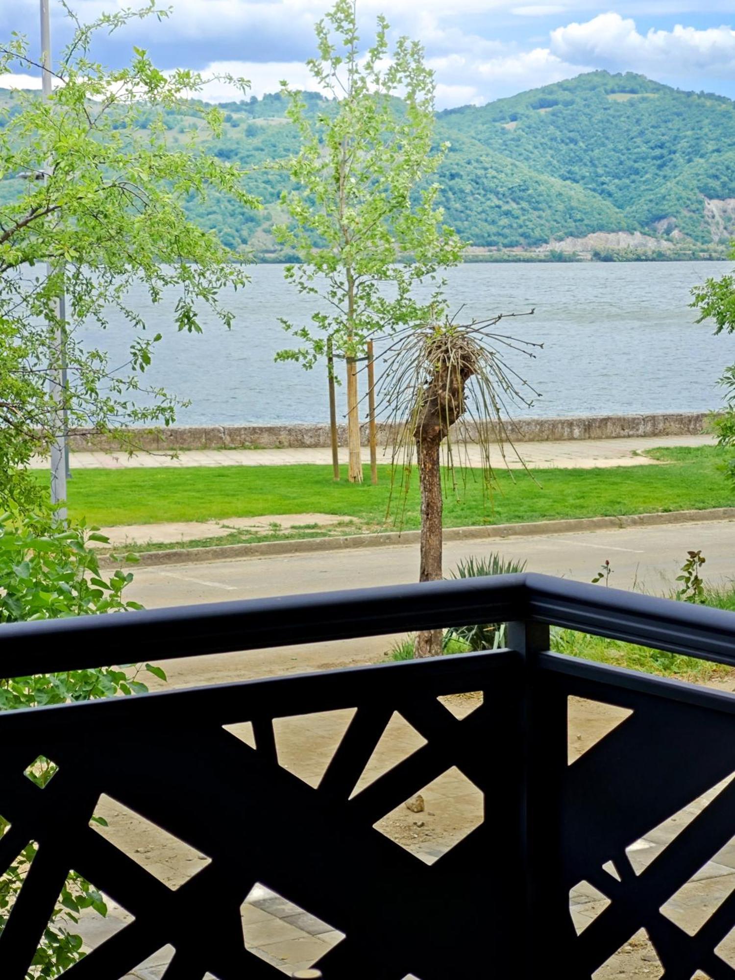 Apartman Julija Donji Milanovac Luaran gambar