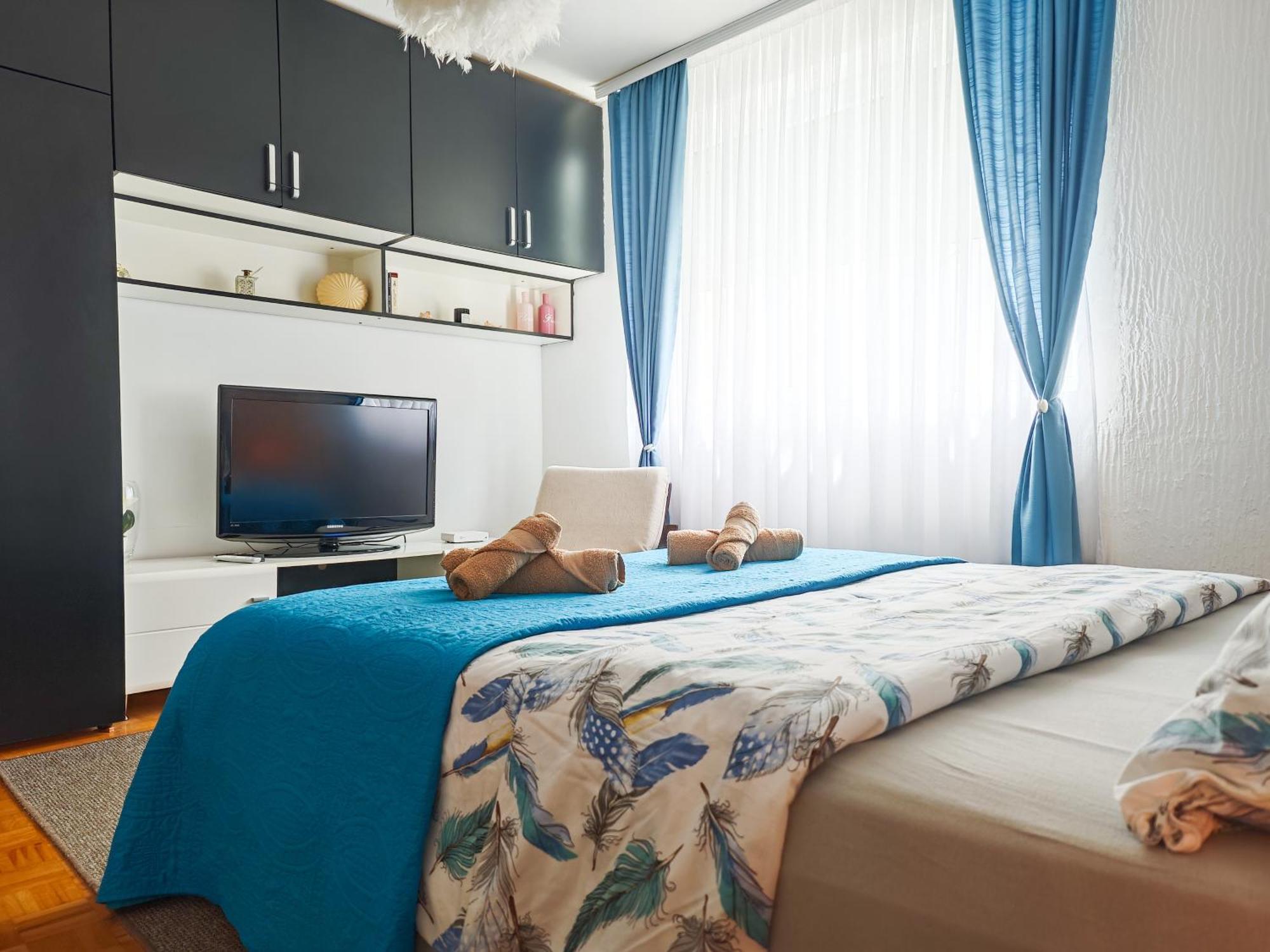 Apartman Julija Donji Milanovac Luaran gambar