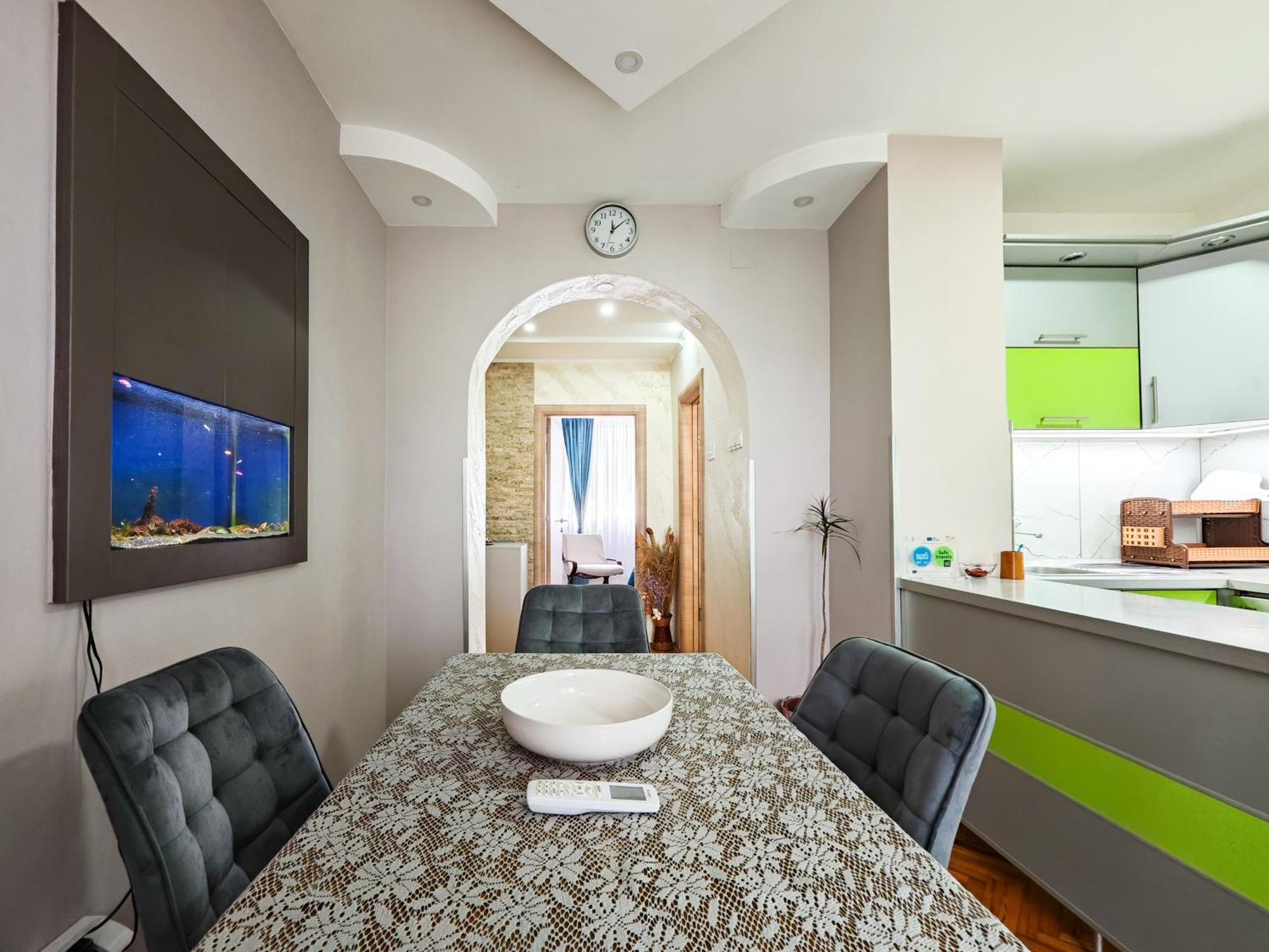Apartman Julija Donji Milanovac Luaran gambar