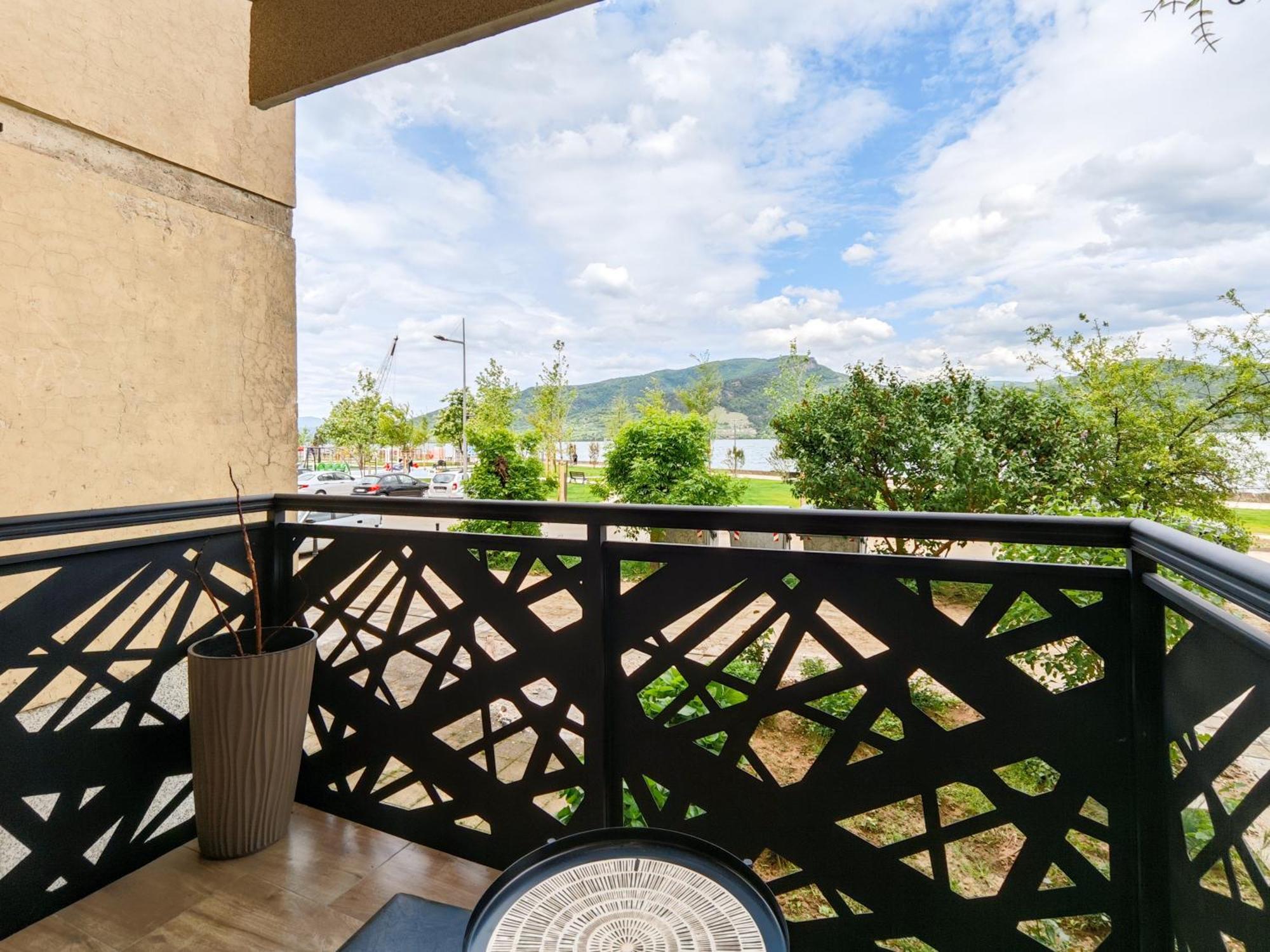 Apartman Julija Donji Milanovac Luaran gambar